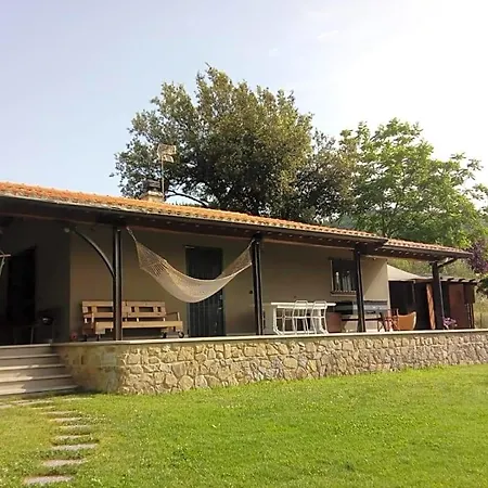 La Casina Di Iris Bed & Breakfast 3*